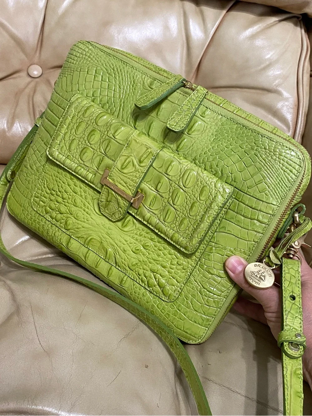LKNW Brahmin iPad/Tablet Bag Built-in Wallet Organizer Crossbody Lime Melbourne - Picture 3 of 16